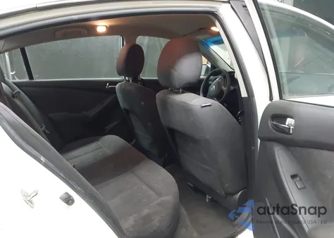 2011 Nissan Altima 2.5 S z USA, uszkodzony, nr VIN 1N4AL2AP0BC178629